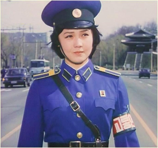 Pyongyang Traffic Lady, Movie Star