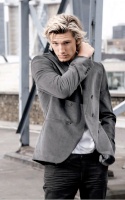 Christopher Pettyfer