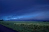 5h du matin ; arrivée d'un bel arcus en rouleau après le passage d'un fort orage sur la ville et avant le suivant qui l'évitera (Loudun-86).