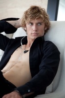 Alex Pettyfer