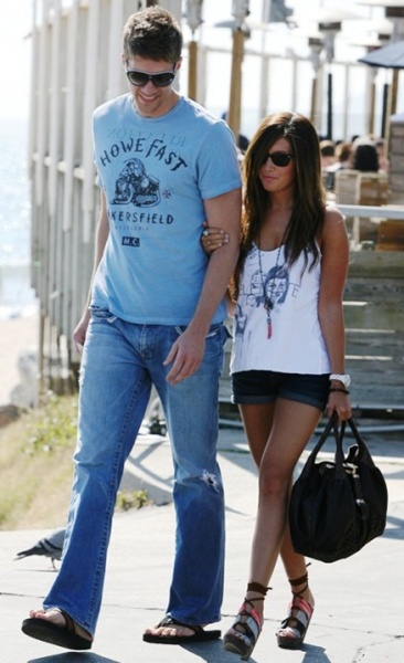 ashley-tisdale-scott-speer-dating55