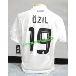 Ozil19