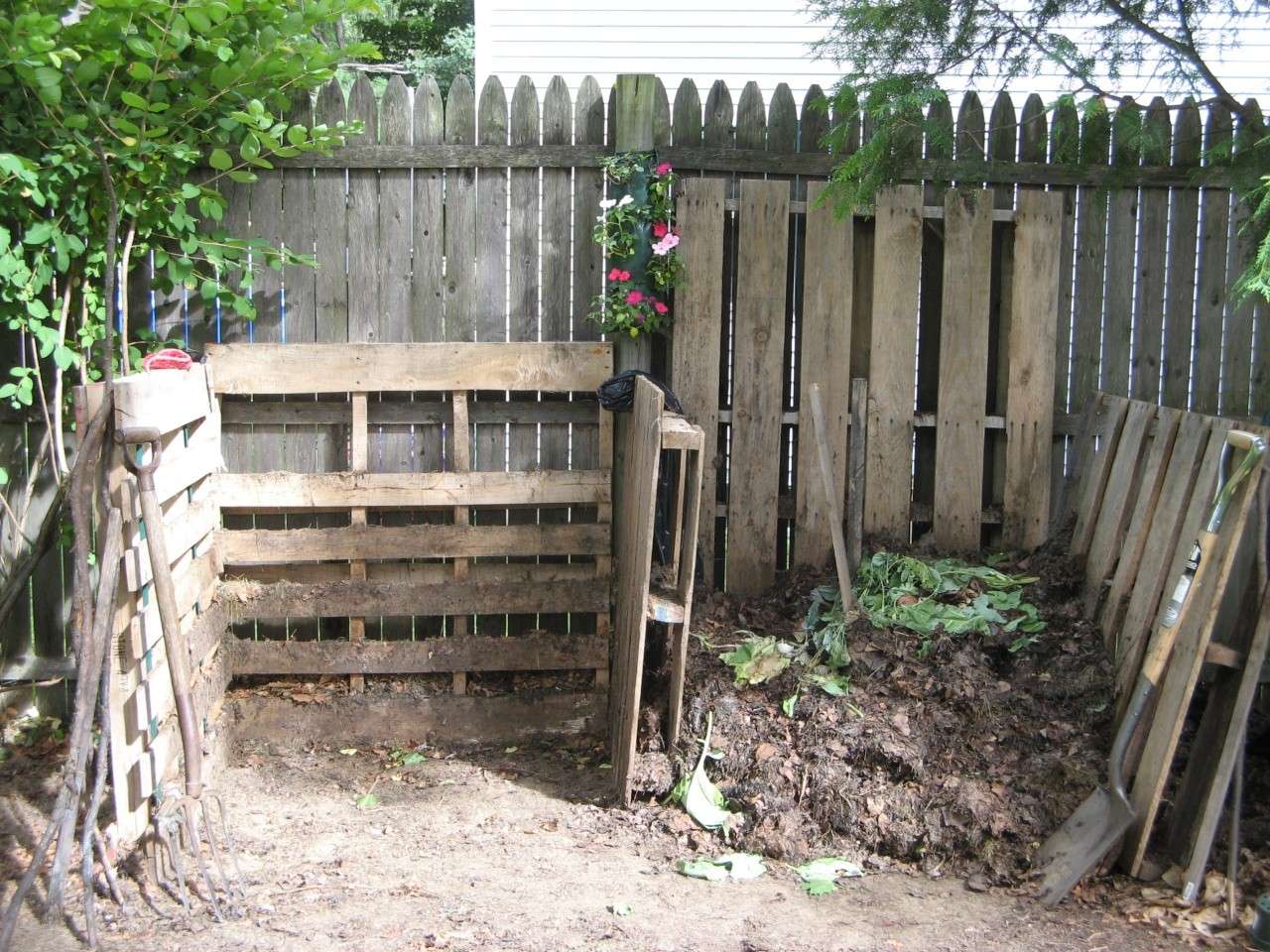 How do you handle winter composting, like in snow? Jul_0121