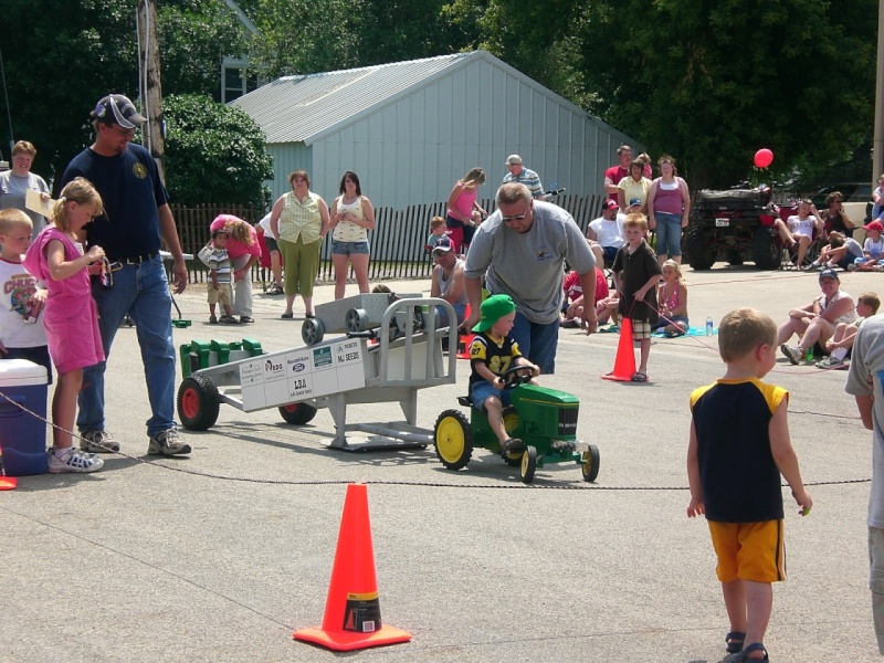 Clinton 125th Celebration - Kids tractor pull