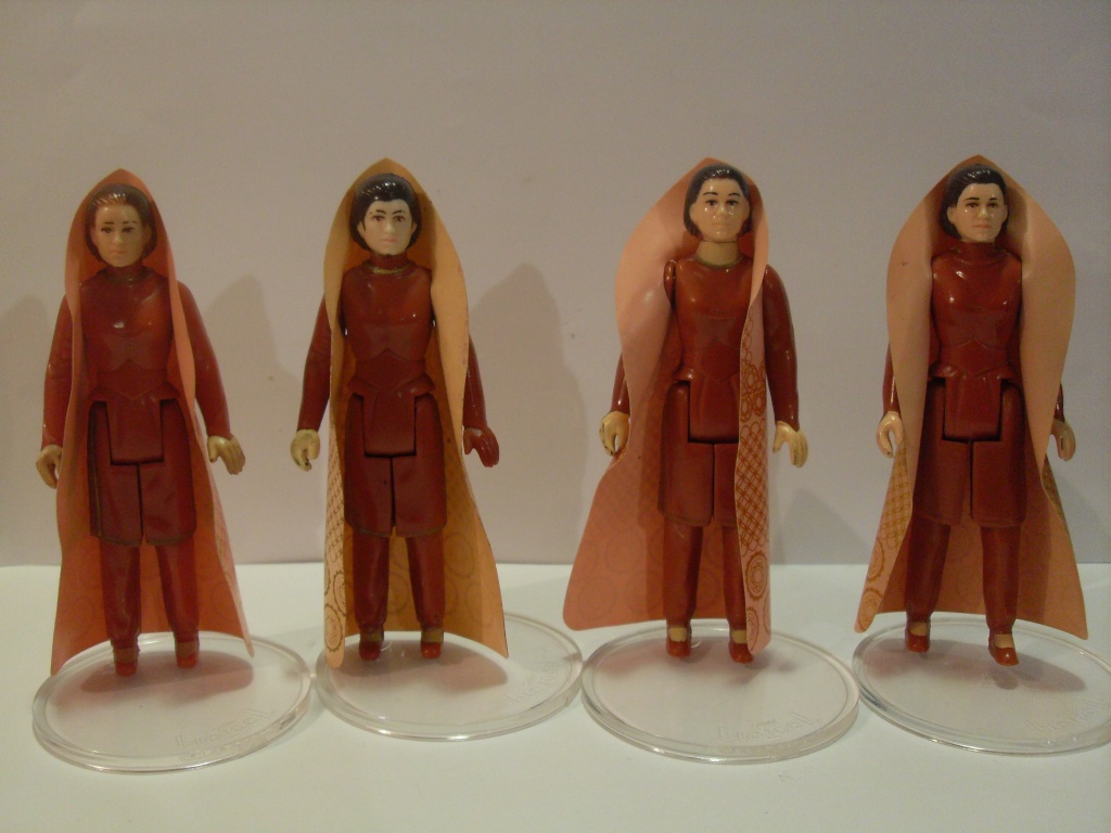 WTB: Leia Bespin COO#3 TURTLE  Neck - NOT crew - FOUND! Sdc12533