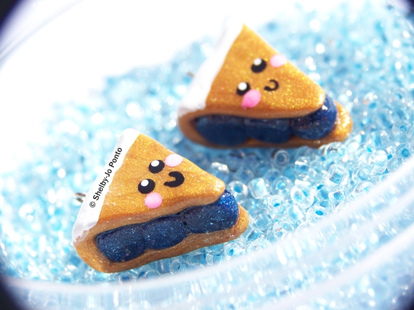 Blueberry Pie Slices