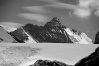 La Grande Casse, prise par-dessus le bas du glacier de la Grande Motte, le 13 juillet 2009, depuis une antécîme de la petite Balme