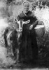 carte postale fermière poitevine et sa chèvre polychrome