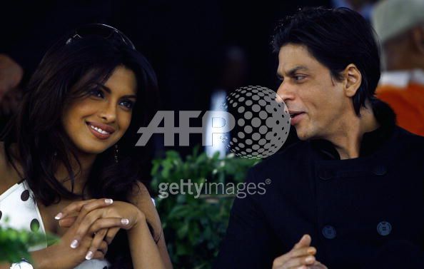 SRK et Priyanka le 2 déc.2007 à New Dehli-Promo Tag Heuer - 004