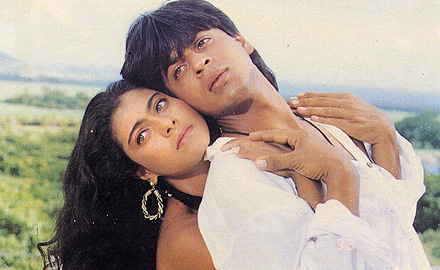 srk et kajol dans baazigaar