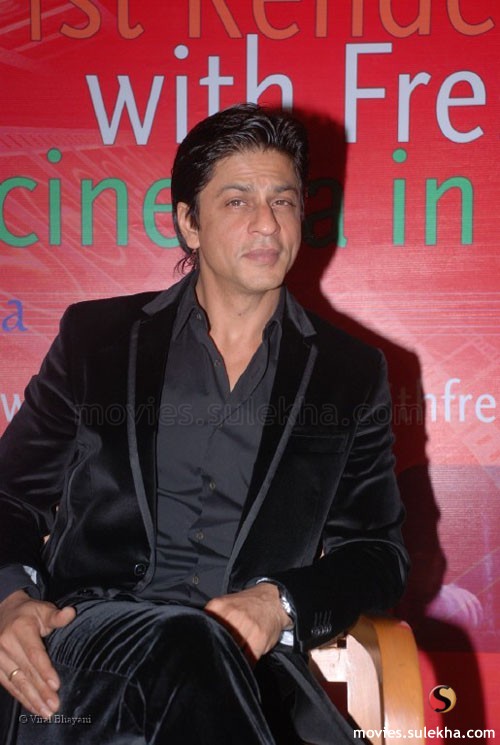 SRK devient Officier des Arts et des Lettres - 004