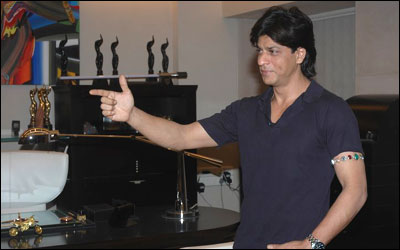 SRK ET SON BUREAU - 004