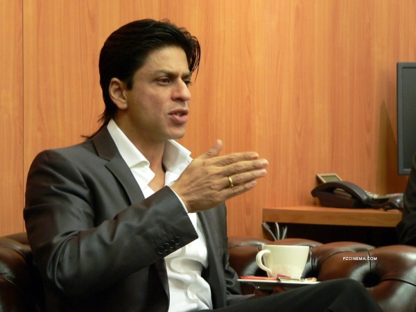 SHAHRUKH A ANTWERPEN POUR ICICI - 005