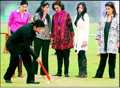 Tag Heuer:SRK et Priyanka Chopra au Polo Ground pendant un match de pol - 003