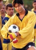 SRK et les poses "sports" Srkpic16