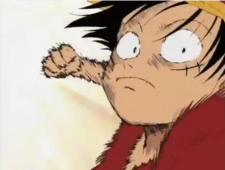 Luffy golpeando