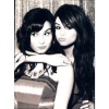 Demi ve Selena Kj10