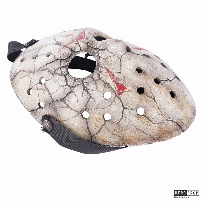 New-Hockey-Mask-Friday-the-13th-Crystal-Lake-Chronicles-002