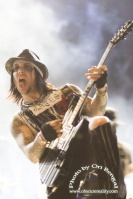 SYN